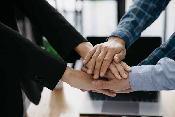 Comment réussir dans la coordination de projets internationaux de conservation marine ?